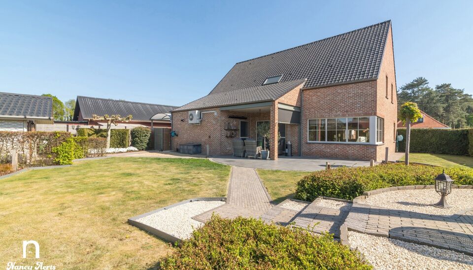 Gebouw voor gemengd gebruik te koop in Beringen